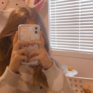 Meet your Posher, Isabella